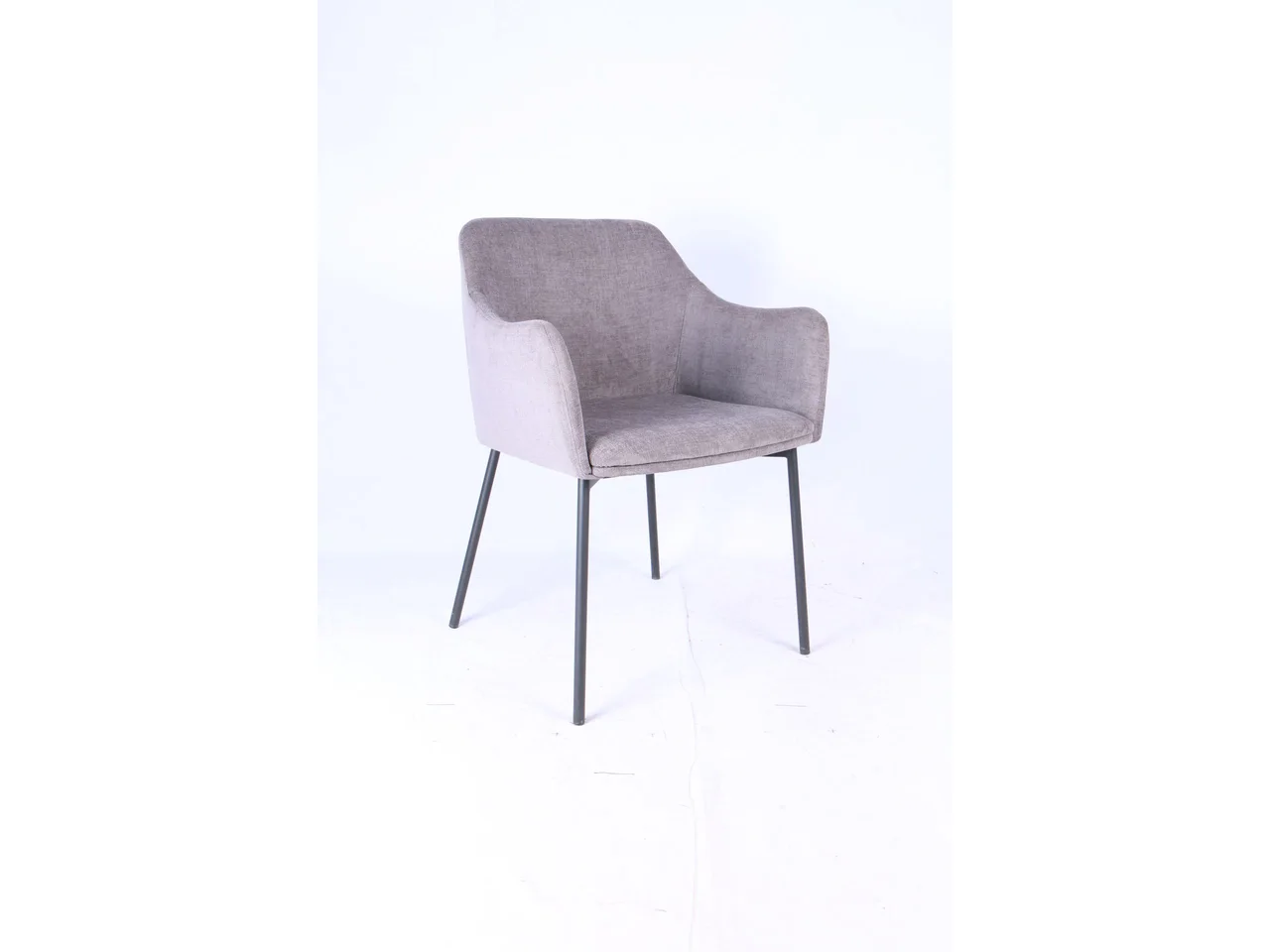 Dining Chair Comfort: The Seat Height and Clearance Numbers for Everyday Use — Daming, Anji, Zhejiang